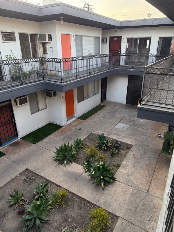 Foto del edificio - 5741 Virginia Ave