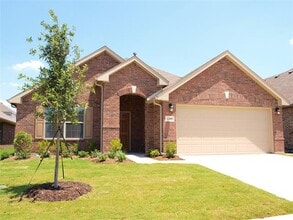 Building Photo - 2209 Sun Creek Dr