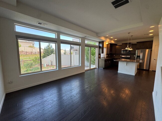 Foto del edificio - Modern Luxury Meets Urban Living – Stunnin...