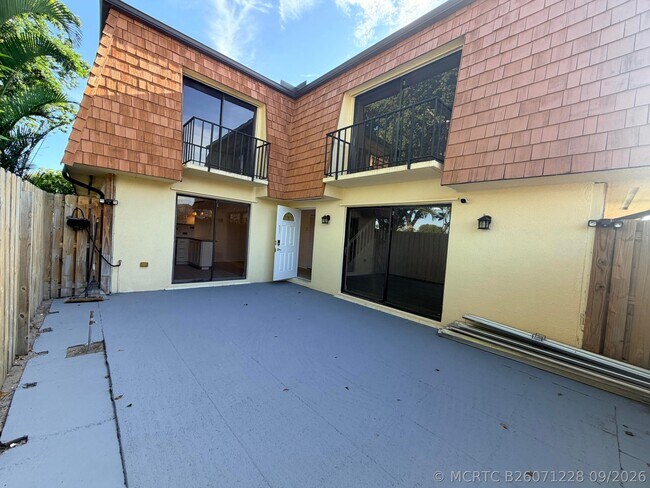 Foto del edificio - 273 Arabian Rd