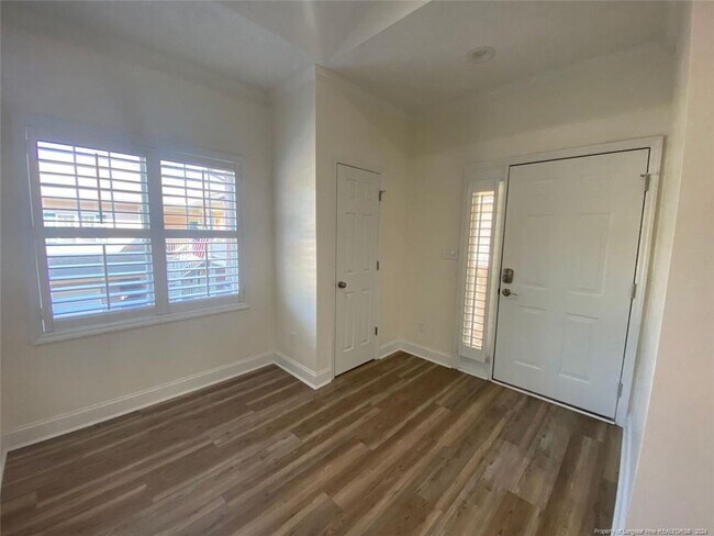 Foto del edificio - 812 Sage Creek Ln