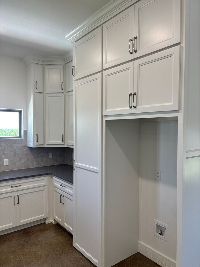 Foto del edificio - Brand New Construction | 3BD + Office | 2BA | Azle, TX