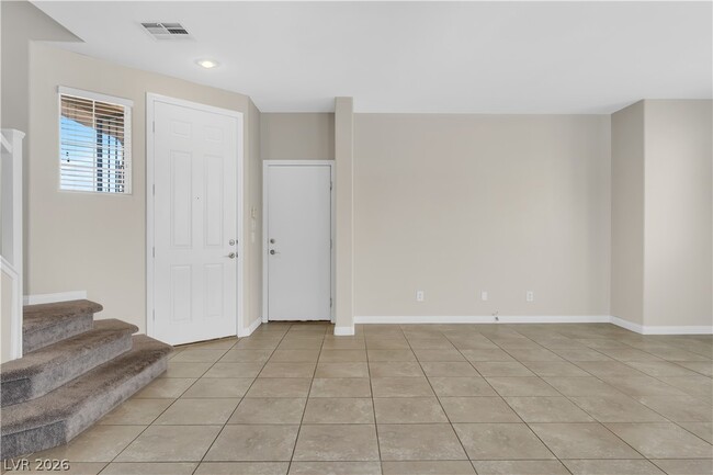Building Photo - 8192 Blue Hope Diamond Ln