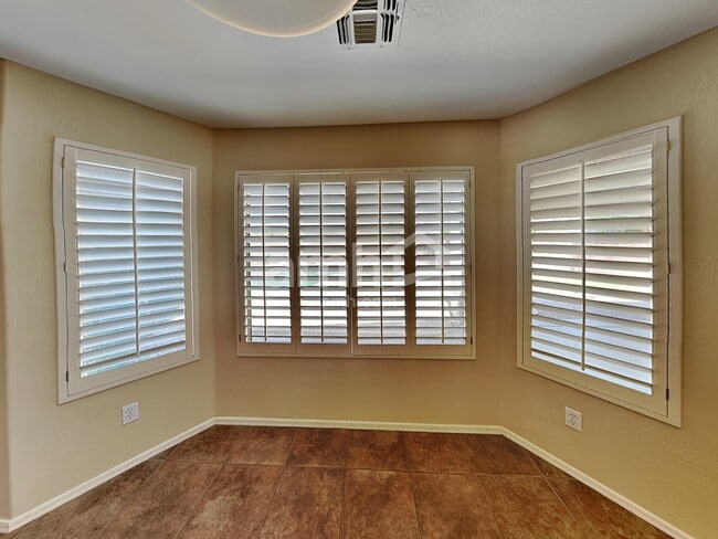 Building Photo - 4242 E Patrick St