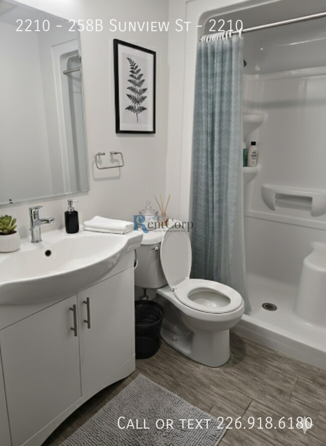 Building Photo - 258B-258B Sunview St