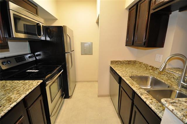 Primary Photo - 3701 Cedarplaza Ln