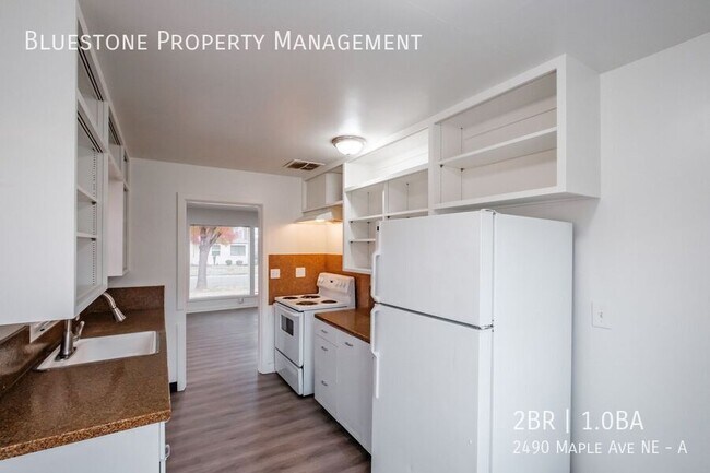 Foto del edificio - 2490 Maple Ave NE