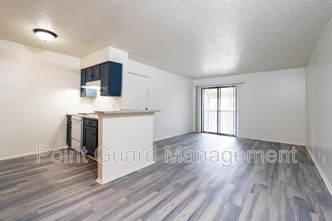 Foto del edificio - 2756 N Charles Ave
