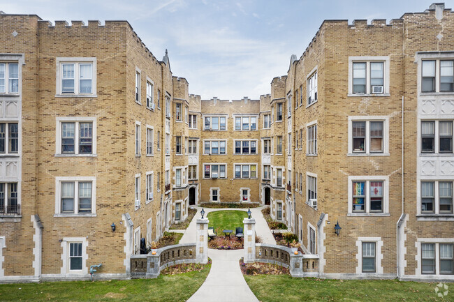 Foto del edificio - 43-63 Forest Ave