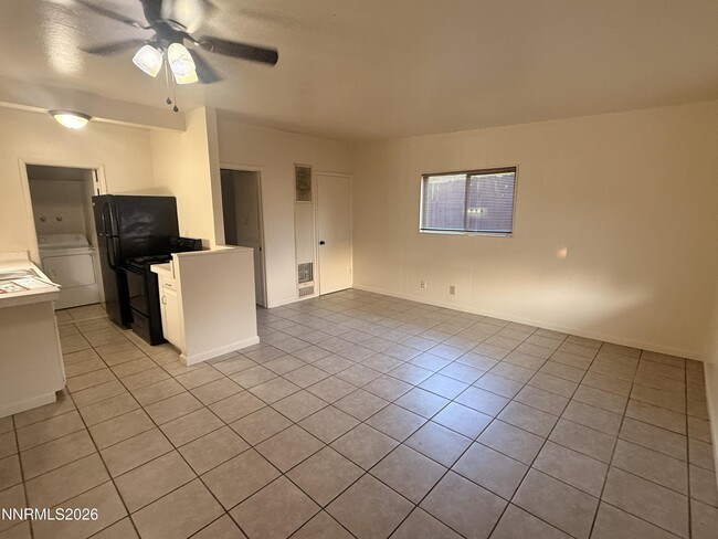 Building Photo - 3388 Smith Dr