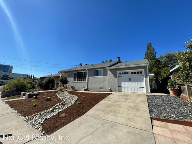 Building Photo - 3 br, 1 bath House - 19763 Sprague Court
