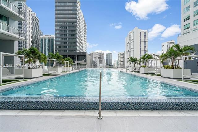 Foto del edificio - 690 SW 1st Ct