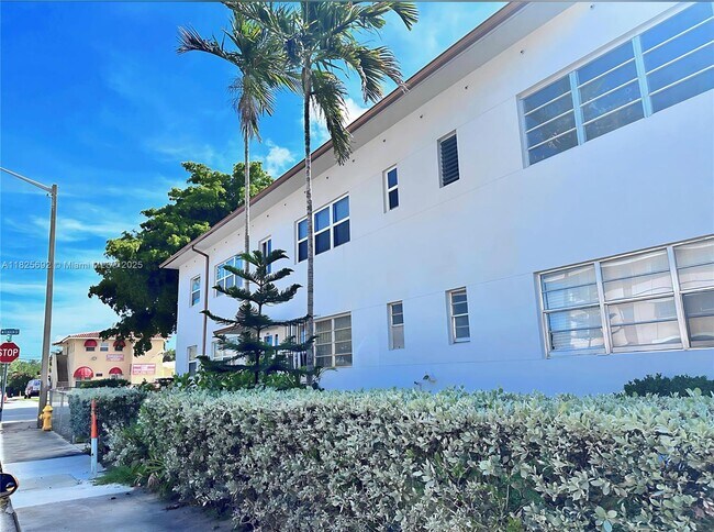 Foto del edificio - 3903 W Flagler St