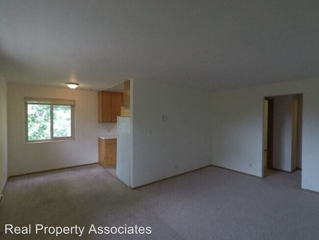 Building Photo - 4215 Linden Ave N