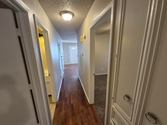 Foto del edificio - 6404 28th St