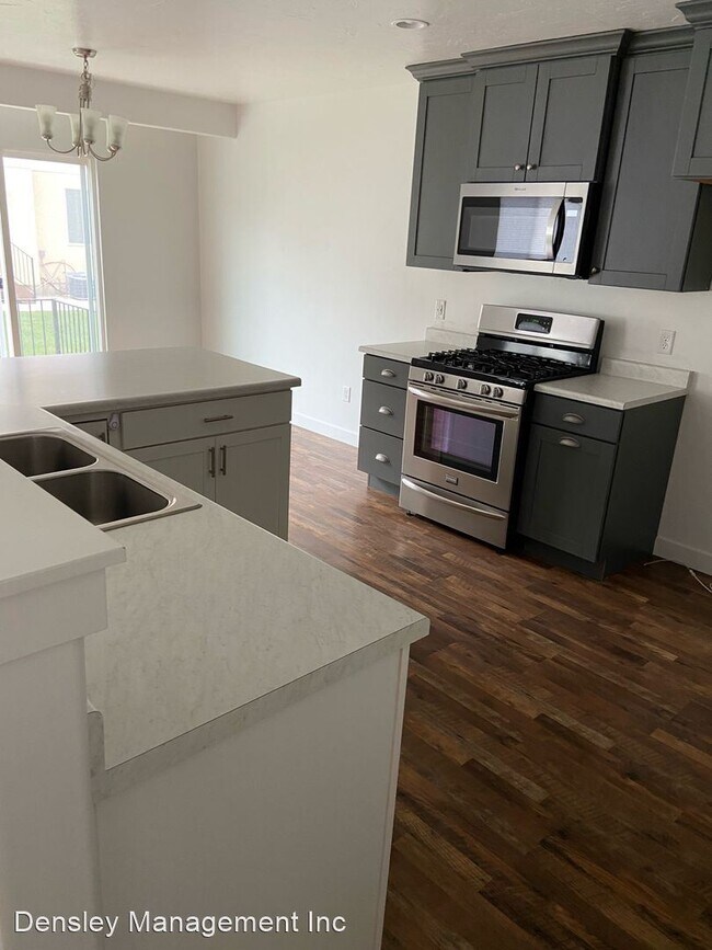 Building Photo - 3 br, 2 bath House - 76 E ASHGROVE LANE
