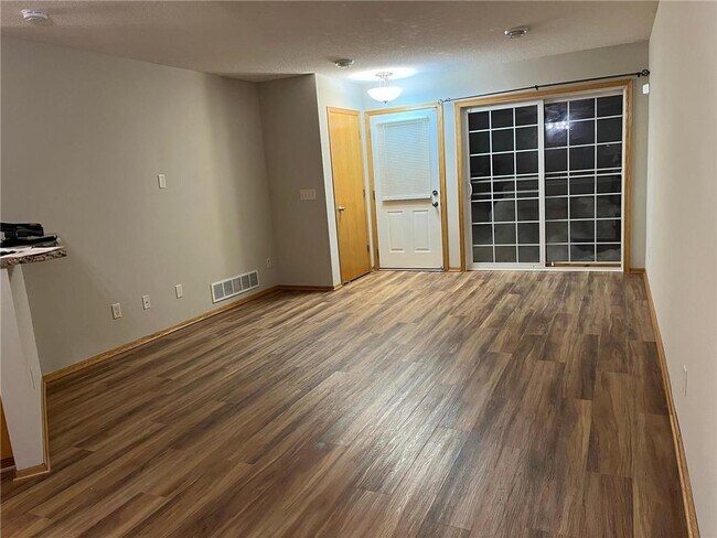Foto del edificio - 8408 122nd Ave N