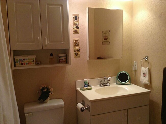 Building Photo - 16902 Castle Fraser Dr