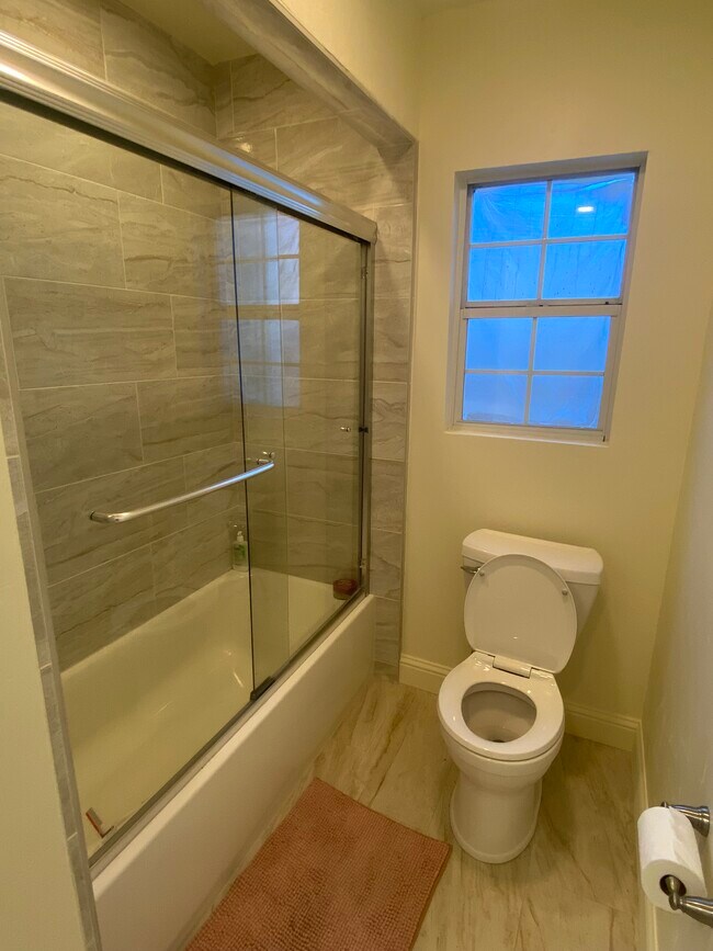 Foto del edificio - 3654 52nd St