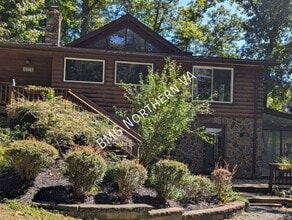 Building Photo - 8221 Barron St