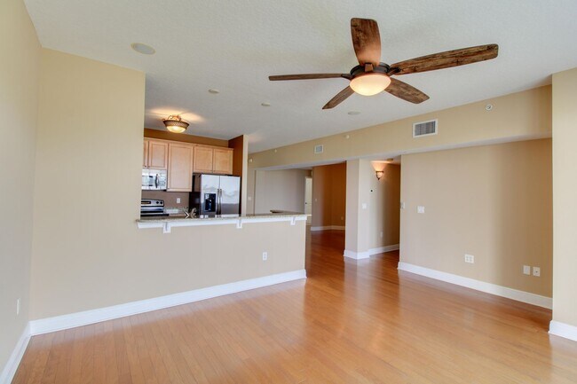 Building Photo - Experience Lakefront Luxury - Stunning Gro...