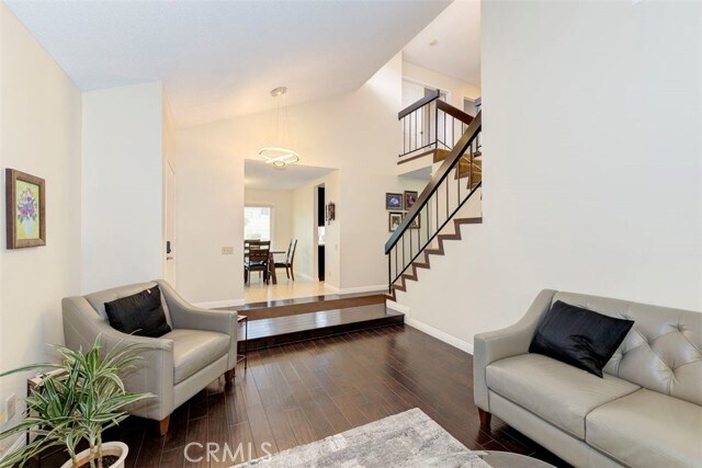 Building Photo - 34 Meadowgrass