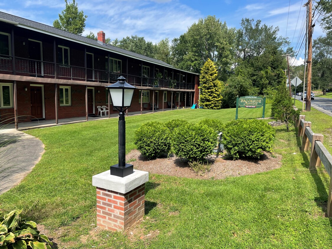 Primary Photo - Brookside Apartments