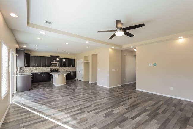 Foto del edificio - 10558 Worchester St