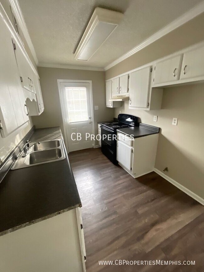 Foto del edificio - 2235 Oldfield Dr
