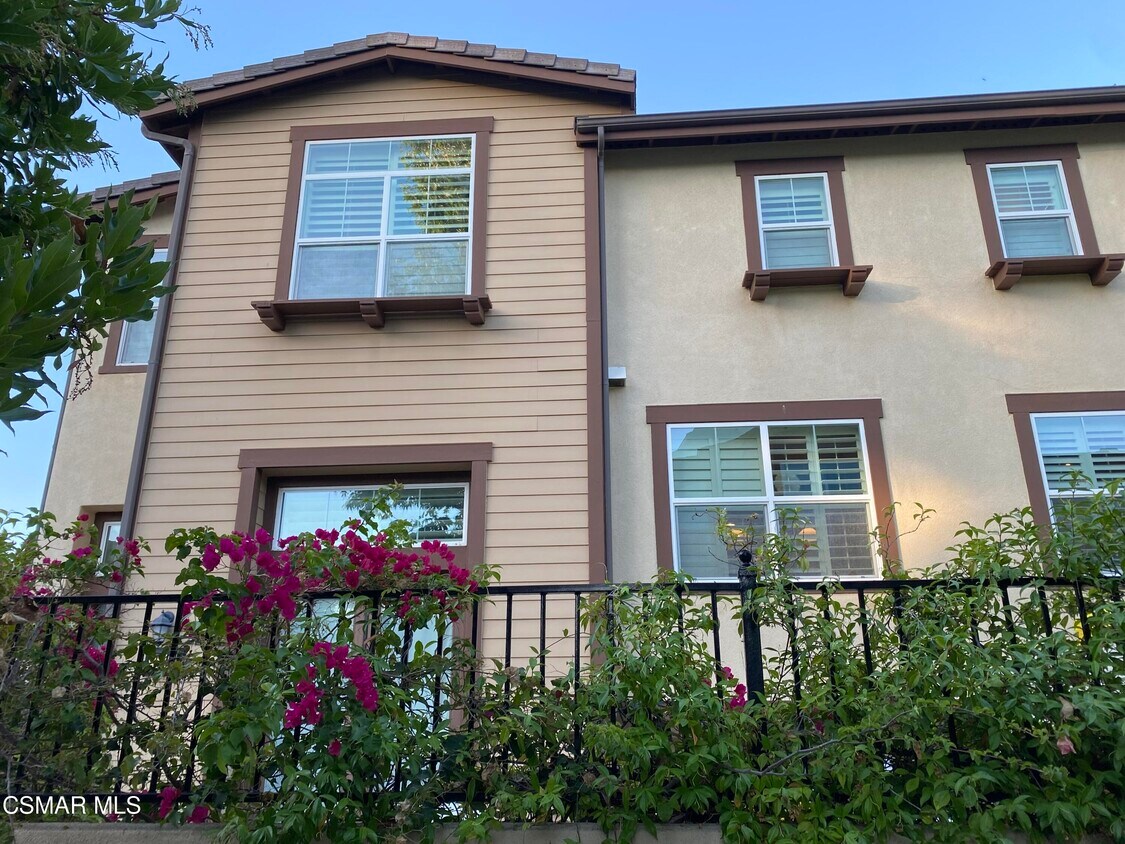 Foto principal - 730 Tennis Club Ln
