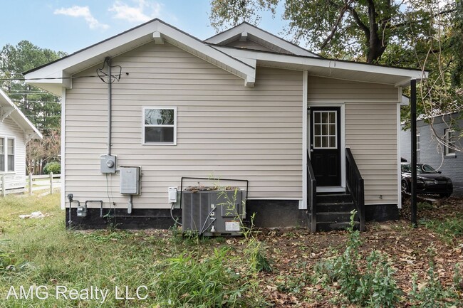 Building Photo - 3 br, 1.5 bath House - 1009 N McKay Ave