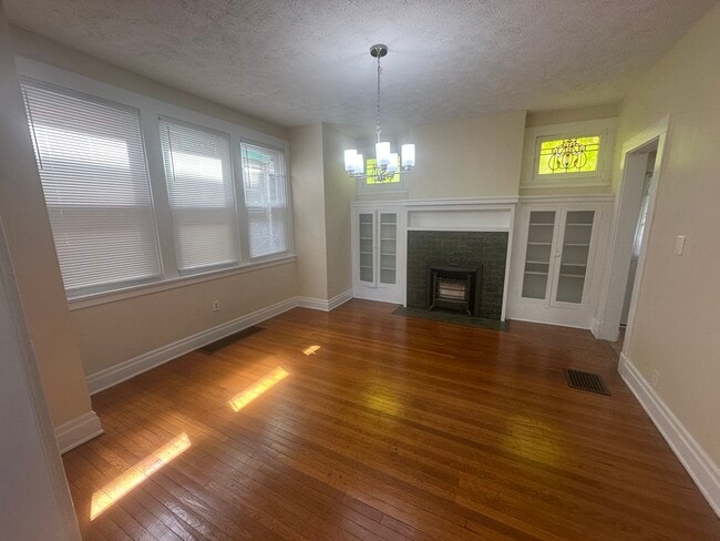 Dining room - 1359 Illinois Ave