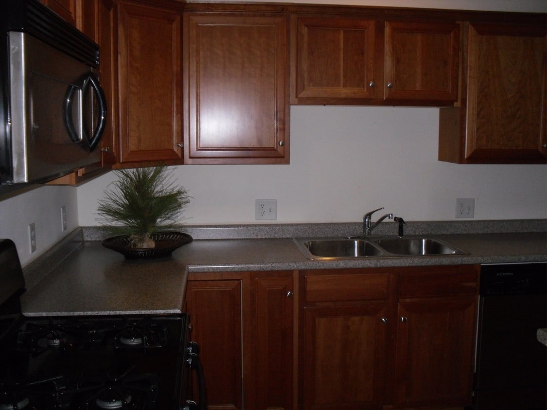 11 Railroad Ave, Salisbury, MA 01952 Townhome Rentals in Salisbury MA