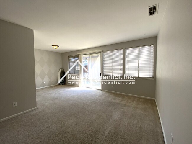 Foto del edificio - Charming 3 bd/2 ba Elk Grove Home!