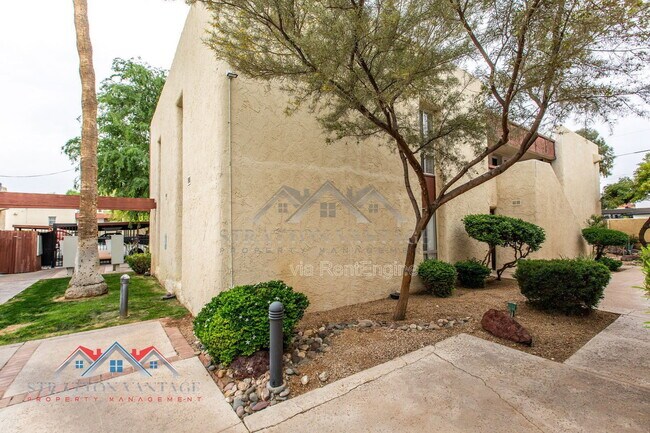 Building Photo - 3828 N 32nd St
