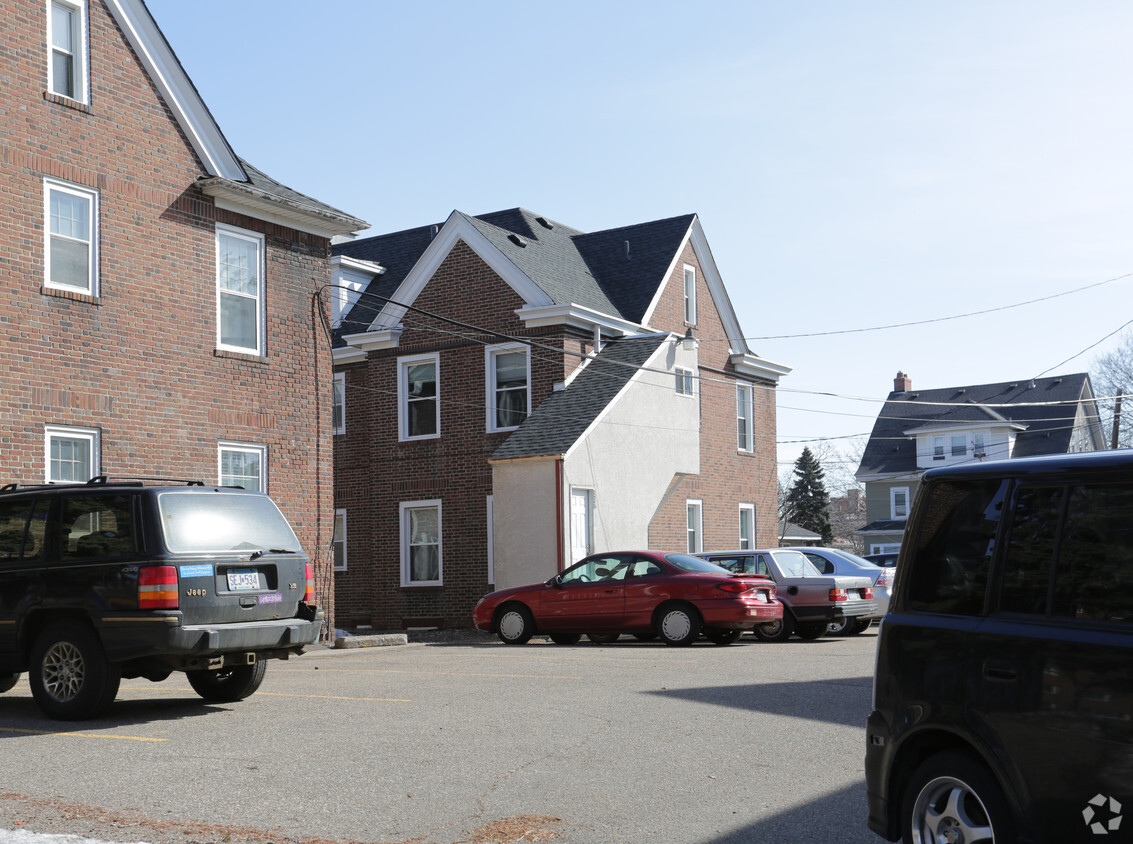 Foto del edificio - 217-219 W Franklin Ave