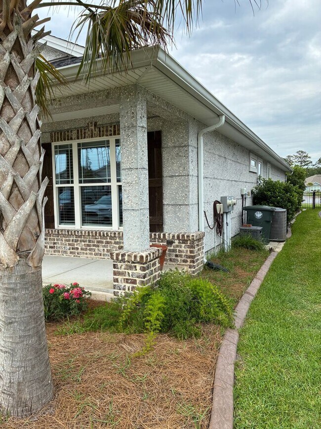Foto del edificio - 116 Ryan Nicholas Dr