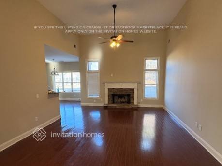 Building Photo - 427 Sweetwater Bridge Cir