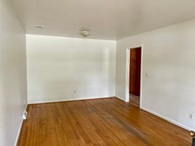Foto del edificio - 1509B Harbor View Rd