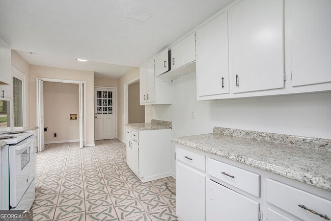 Building Photo - 3066 Cobb Trail