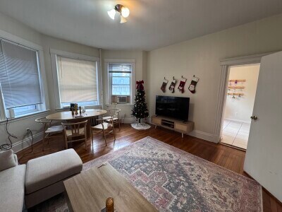 Building Photo - 24 Euston St