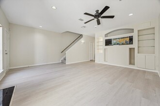 Building Photo - 2968 Holly Hall St