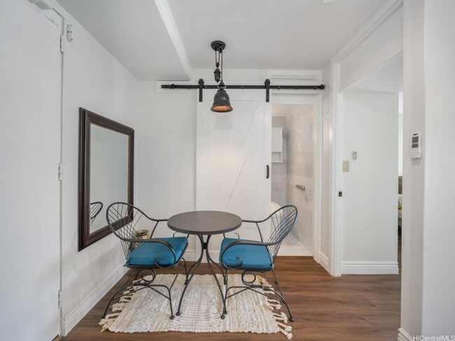 Foto del edificio - 1-bed, 1-bath condo located in Waikiki