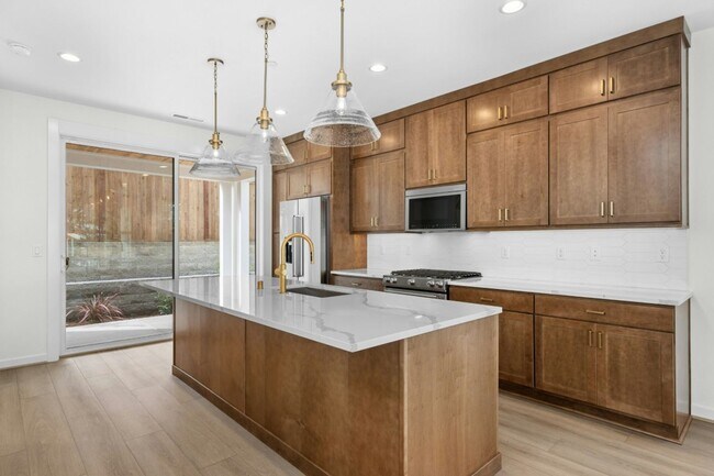 Foto del edificio - 3bd/2.75ba Redmond Home