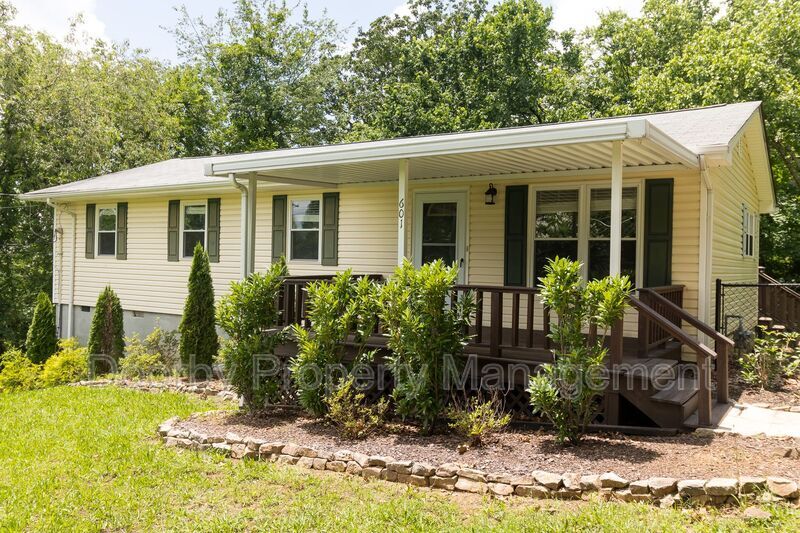 Foto principal - 601 Tucker St