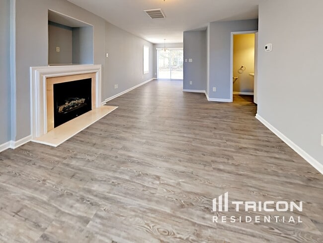 Building Photo - 3014 Great Falls Dr