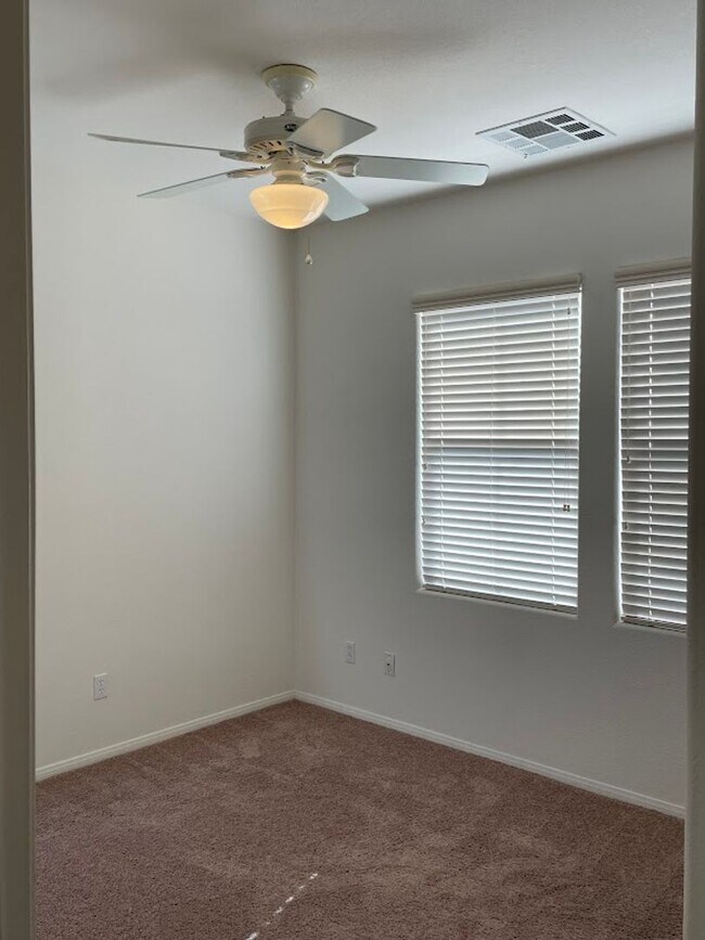 Foto del edificio - Montecito Village- Brookside -  3 Bedroom ...