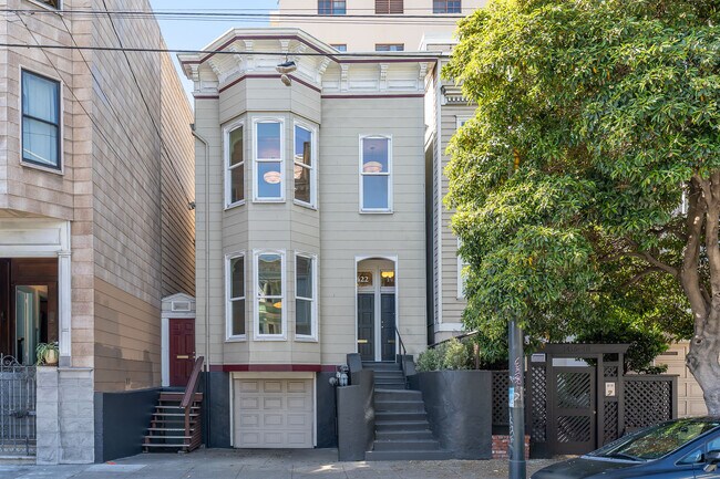 Building Photo - 1420 S Van Ness Ave