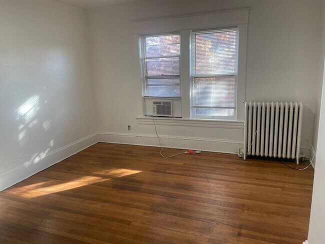 Foto del edificio - 615 Day Ave SW