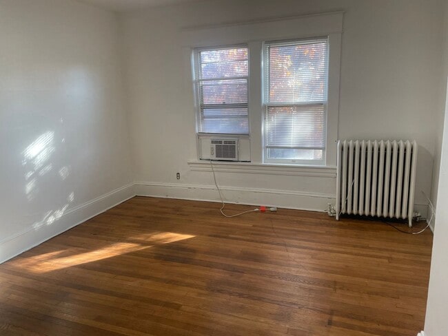 Photo - 615 Day Ave SW Apartment